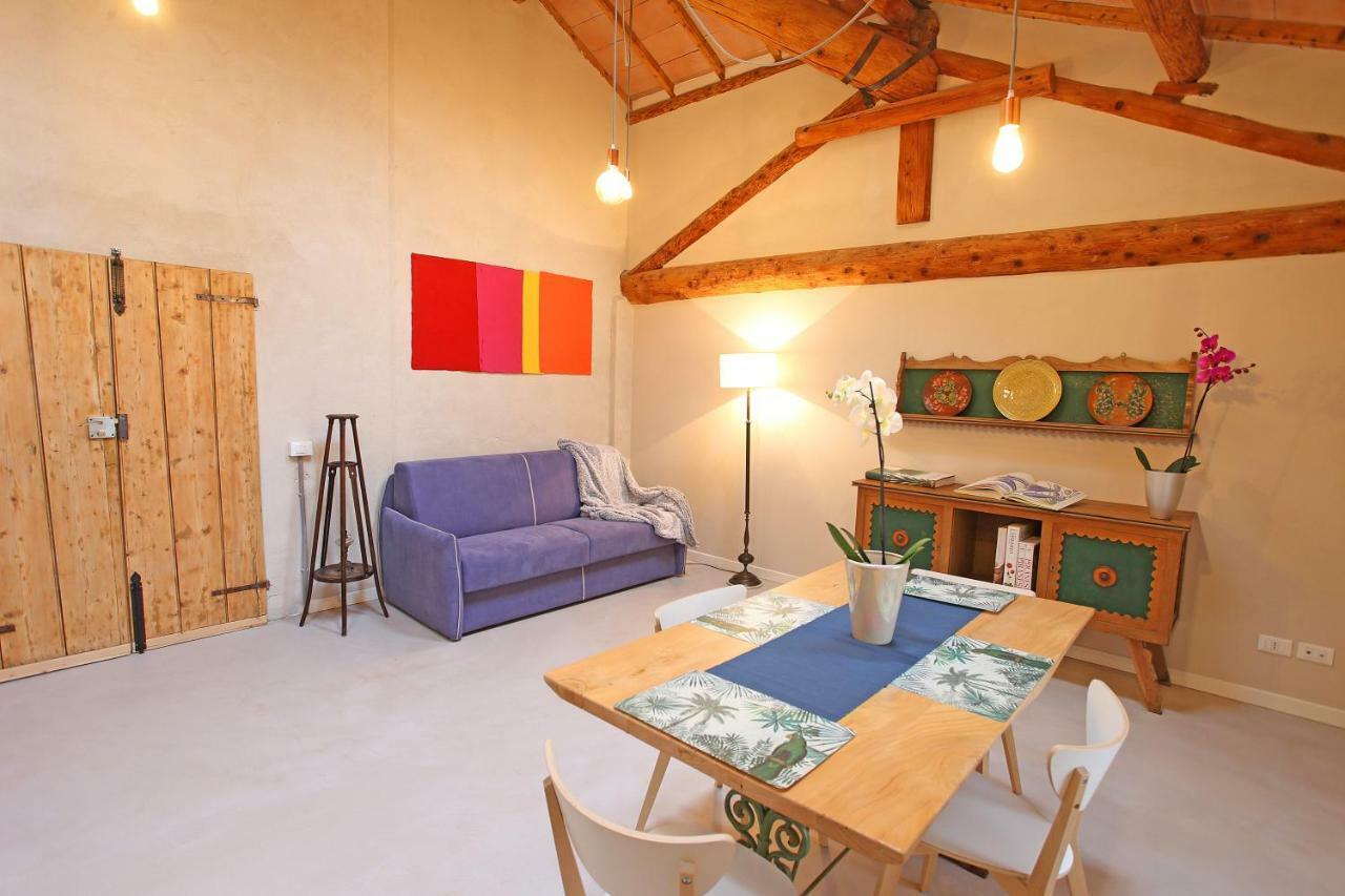Il Bozzolo Eco Boutique Apartments Valeggio sul Mincio Exteriör bild