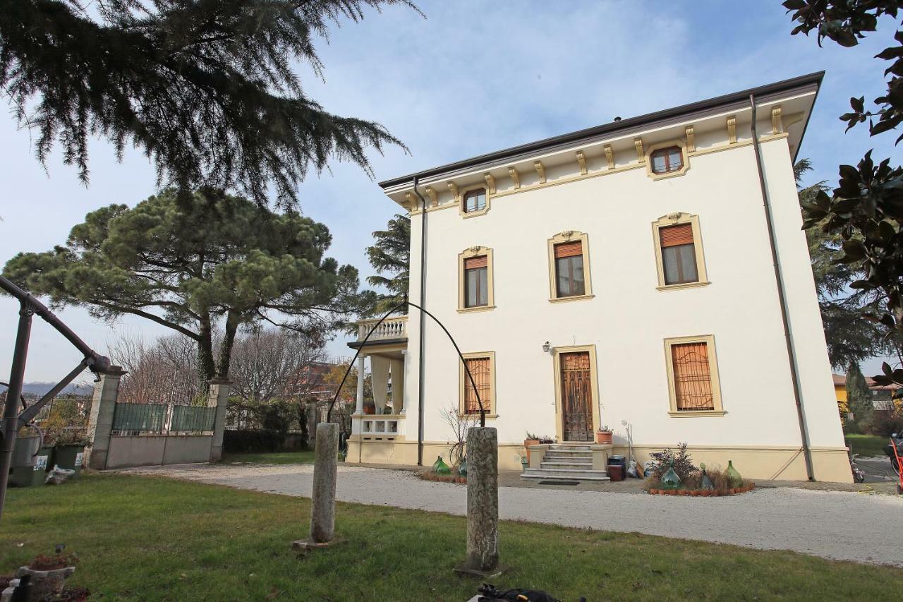 Il Bozzolo Eco Boutique Apartments Valeggio sul Mincio Exteriör bild